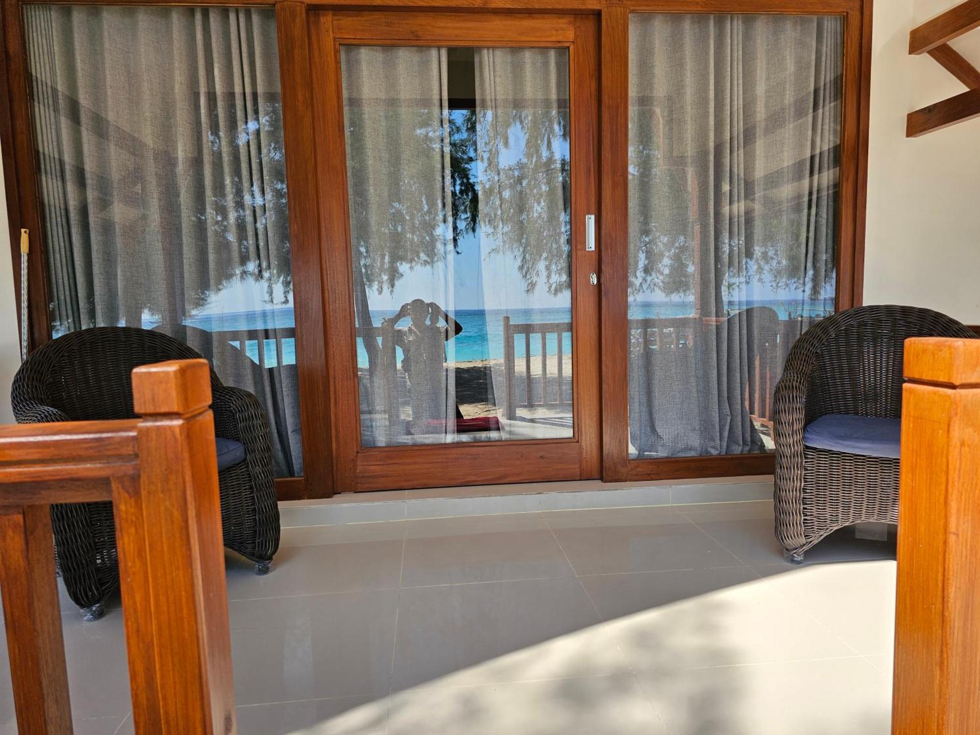 Bluecoral Bungalows Gili Meno Exterior photo