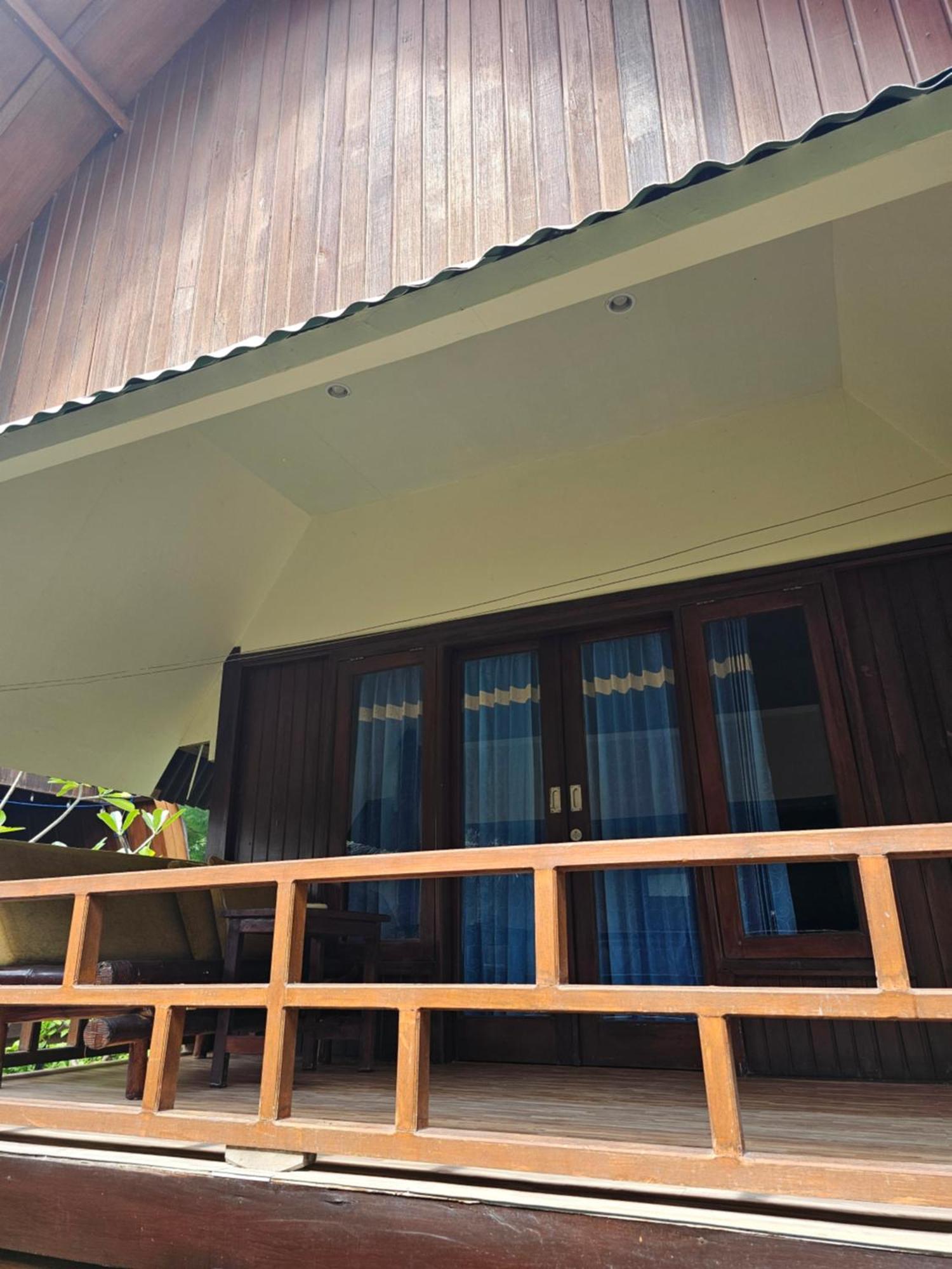 Bluecoral Bungalows Gili Meno Exterior photo