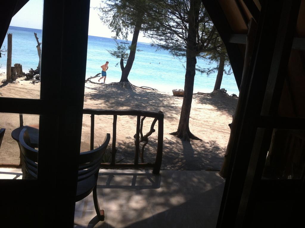 Bluecoral Bungalows Gili Meno Exterior photo