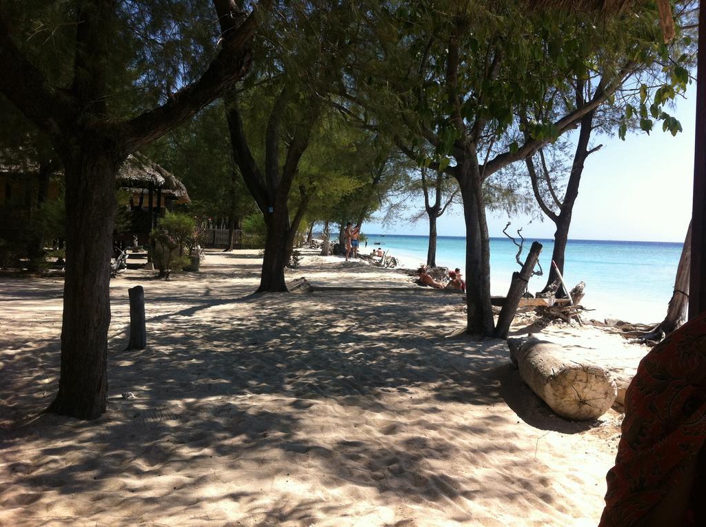Bluecoral Bungalows Gili Meno Exterior photo