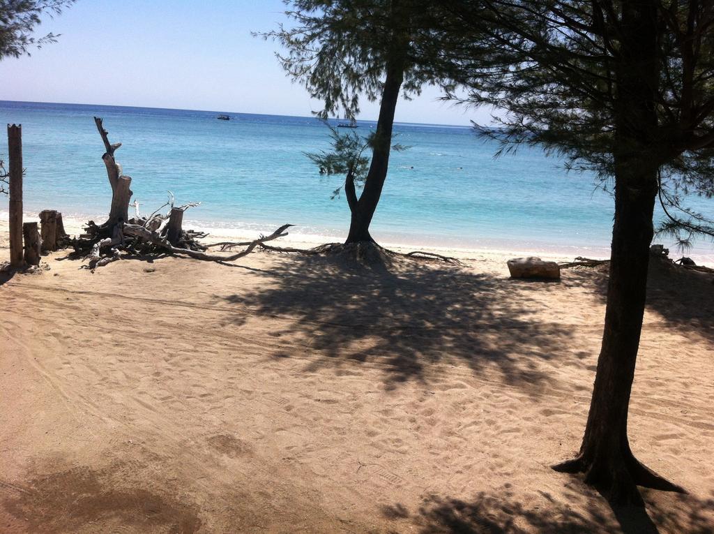 Bluecoral Bungalows Gili Meno Exterior photo